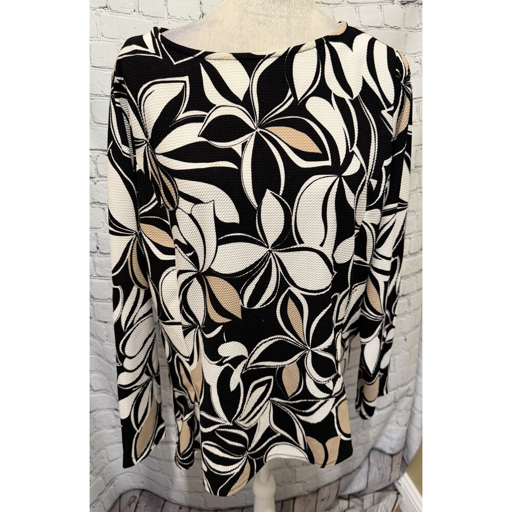 Susan Graver QVC textured blouse black, white, and tan floral Gold Zipper Large